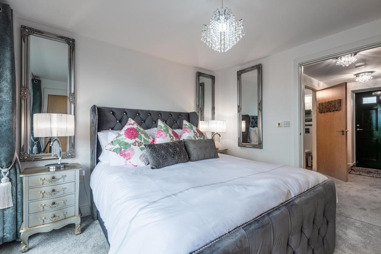 Luxurious River View Apartment With Terrace Worcester Exterior foto